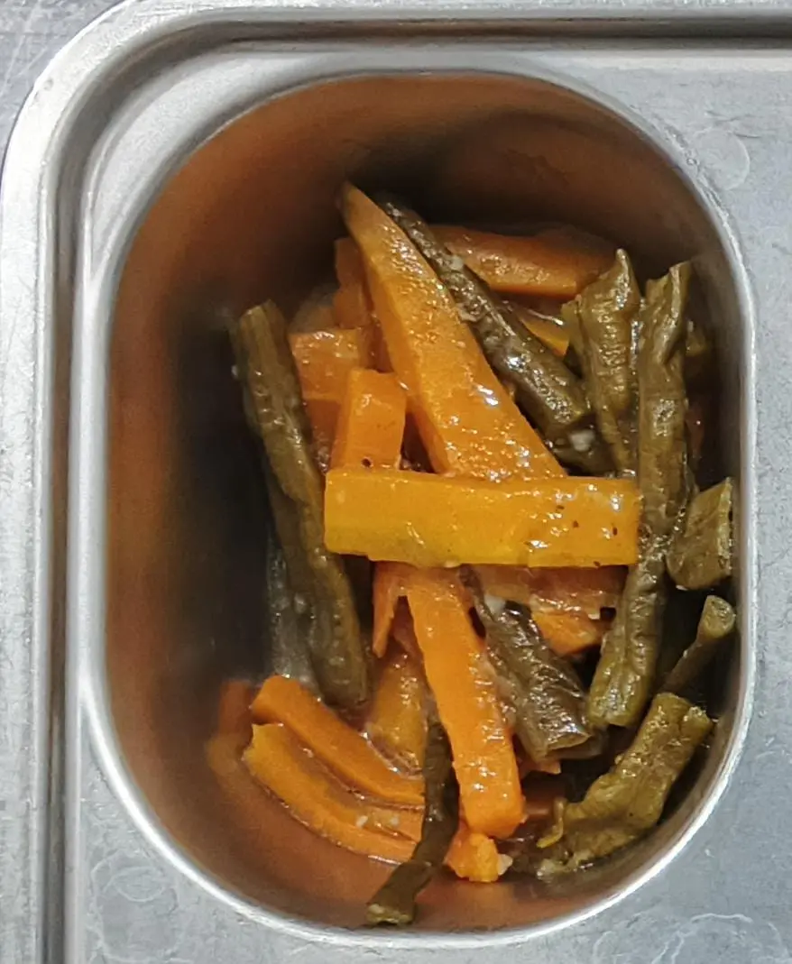 Tumis kacang panjang dan wortel